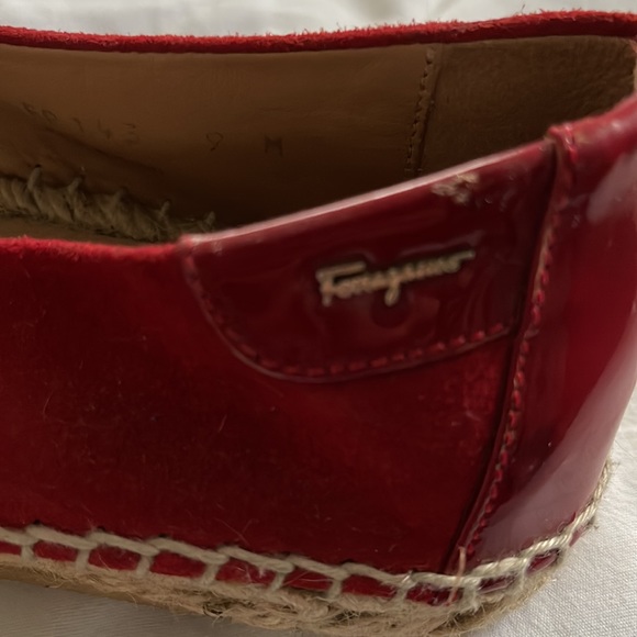 Beautiful flat espadrille shoes by Ferragamo - Picture 2 of 5